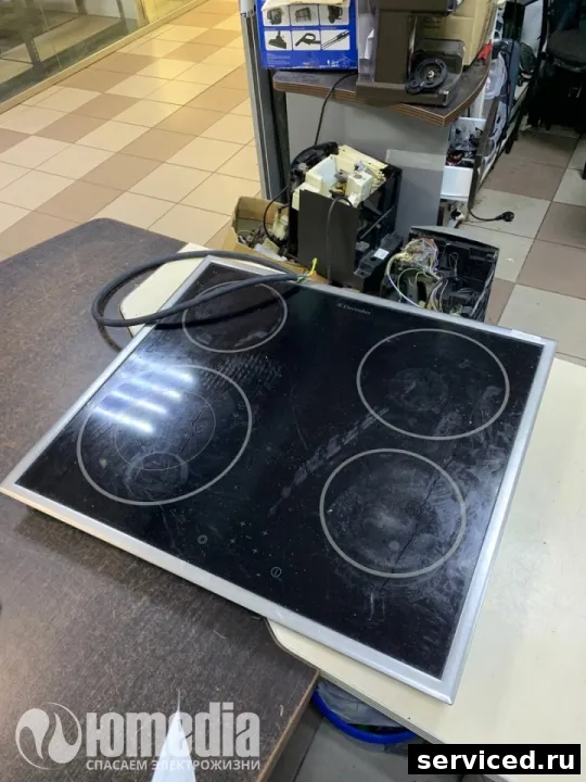 Электрическая плита Electrolux EHS 60040X