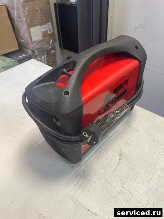 Инверторный сварочник  Tecnica inverter 164