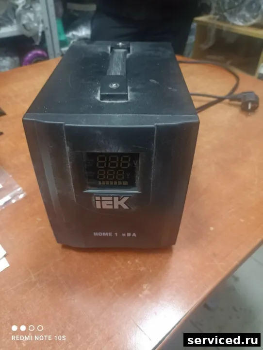 Стабилизатор напряжения IEK CHP1-0-1