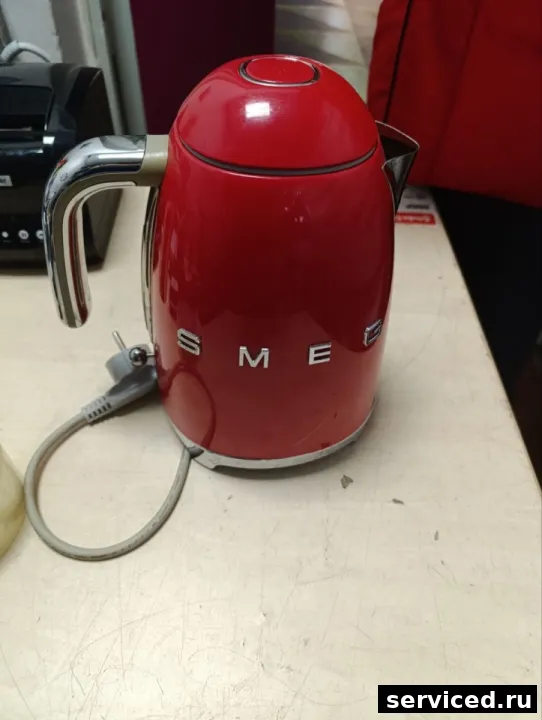 Чайник Smeg klf03rdeu
