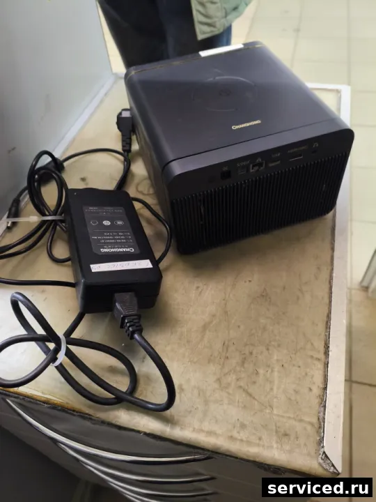 Проектор Changhong M4000