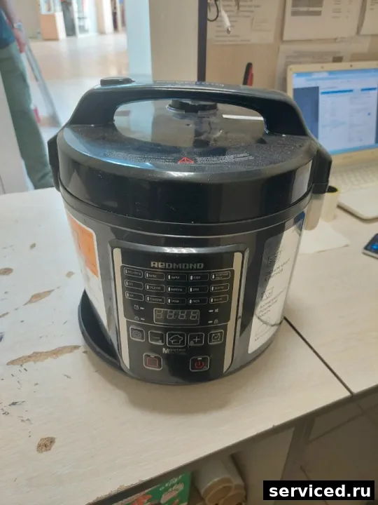Мультиварка REDMOND RMC-M52
