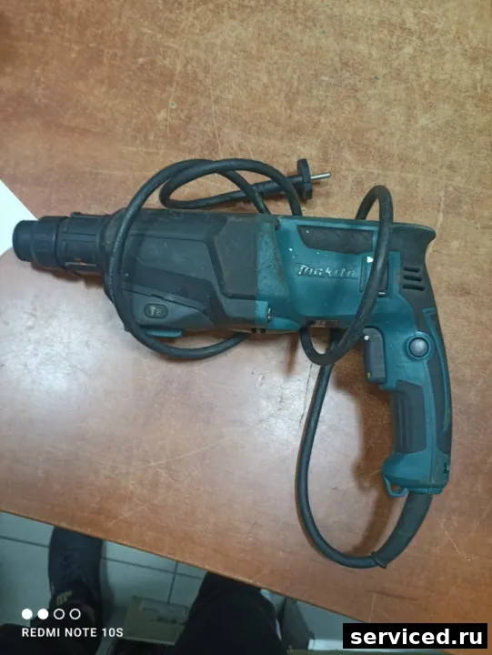 Перфоратор Makita HR2300